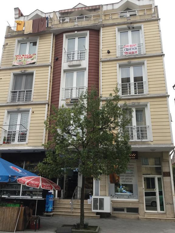 Nina'S Apartment On Gorgasali Batumi Exterior foto